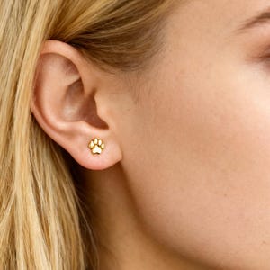 10pcs Gold/ Silver Tone Pet Paw Print Earrings 6x6mm, 18K Gold/ Rhodium Plated Brass, Minimalist Stud Earring (GB-4590)