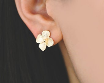 10 Stück Gold / Silber Blumen Ohrring mit Schlaufe, 14 mm, 18K Gold / Rhodium überzogene Messing Blumen Ohrstecker (GB-4278)