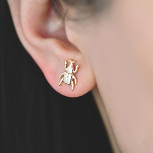 10pcs Gold Beetle Earrings 11x8mm, Gold Plated Brass Cute Insect Stud Earrings (GB-4109)