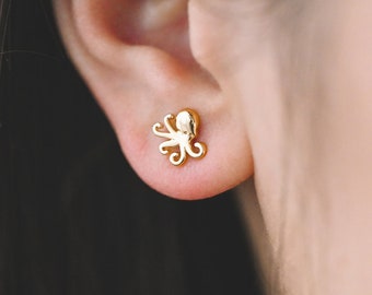 10pcs Gold/ Silver Octopus Earrings, Gold/ Rhodium plated Brass, Cute Ocean Stud Earrings (GB-4077)