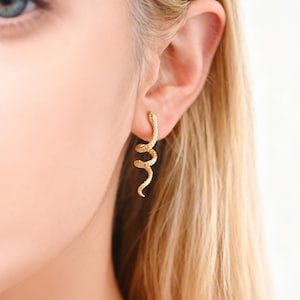4pcs Gold Snake Earrings 32x9mm, Gold Plated Brass, Minimalist Snake Stud Earrings (GB-4607)