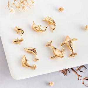4pcs CZ Pave Gold Whale charm, 18K Real Gold plated Brass, 3D Whale Charm, Whale pendant (GB-2560)