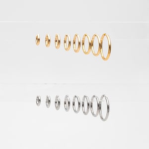 10pcs Gold/ Silver Tone Huggie Hoop Earrings, 2.5mm thick, 21 /23 /25 /30mm, Stainless Steel Hoops, Simple Round Ring (GB-2191)
