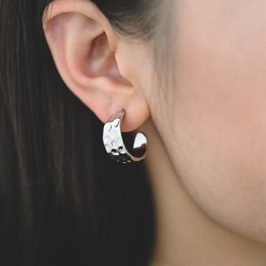 10pcs Gold/ Silver tone Round Circle Ear Posts 19mm, Gold/ Rhodium plated Brass, Geometric Hoop Stud Earrings (GB-1870)