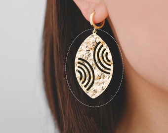 10pcs Gold  Oval Disc Pendants 49x28mm, Gold plated Brass Geometric Hammered Charms (GB-1422-F)