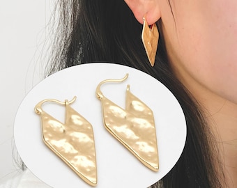 4pcs Gold Hammered Rhombus Ear Hooks 37x16mm, Gold plated Brass, Minimalist Earring (GB-3438)