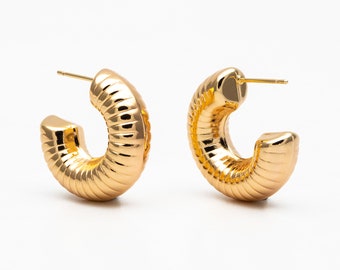 4pcs Gold Round Circle Earrings 25mm, Gold plated Brass, Dainty Geometric Hoop Stud Earrings (GB-4265)