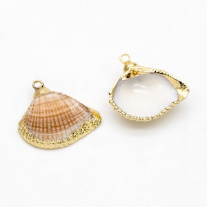 10pcs Mussel Shell Charms, Seashell Earring Pendant, Gold Tone Plated Earring Charms (#V1403)