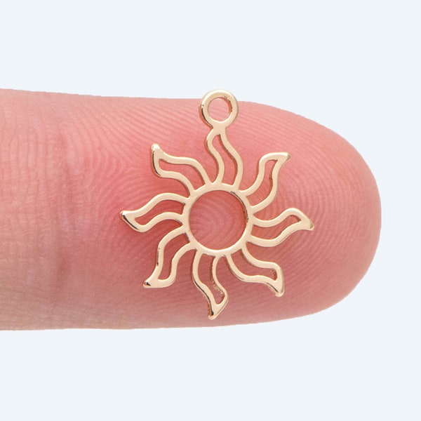 10 breloques soleil creux en or, laiton plaqué or 18 carats, fournitures de fabrication de bijoux à faire soi-même (GB-2906)