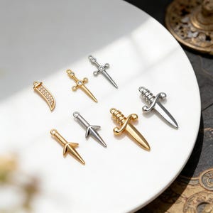 10pcs Gold/ Silver Tone Dirk Charm, Weapon Charm, Sword Charm, Dagger Charm (GB-2185)