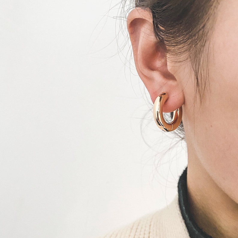 Roheafer Gouden Oorbellen voor Vrouwen, 14K Goudgevulde Knopjes Hoepel Oorbellen, Hypoallergene Kraakbeen Huggie Oorbel Set voor Meervoudige Piercings Oorbel Stapels Sieraden Geschenken, Small, Koper