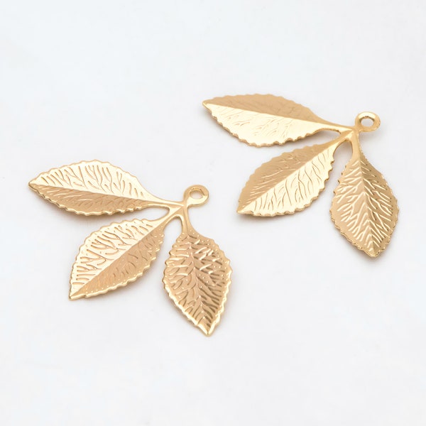 10pcs Gold plated Brass Leaf Charm, Dainty Plant Pendant, 30x23mm, Lead Nickel Free (GB-3045)