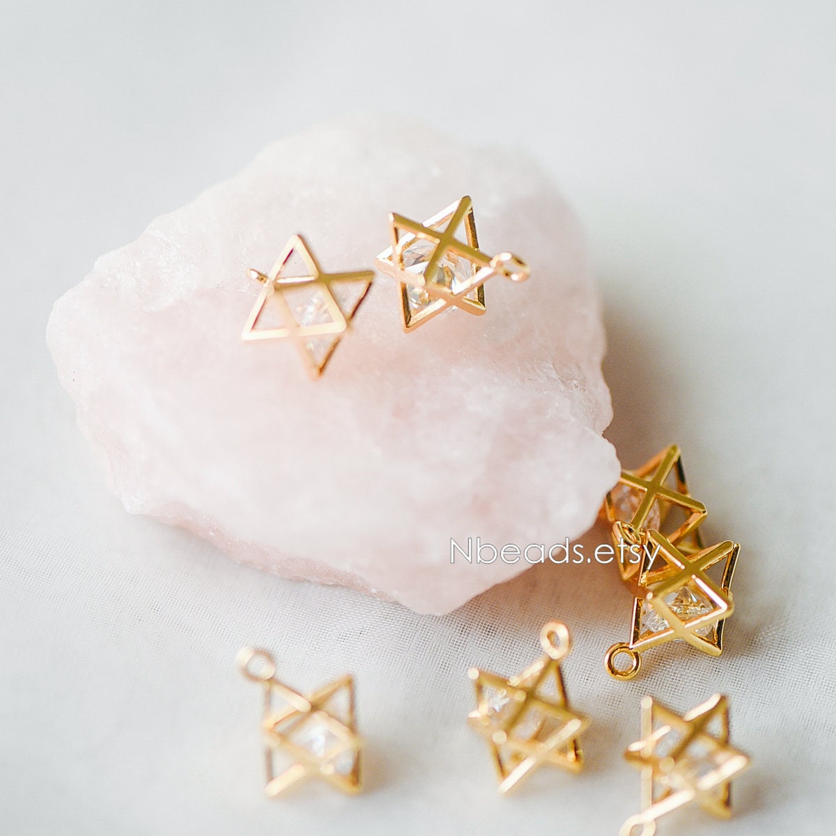 10pcs Gold Geometric Charms 16x13mm, 3D Polygon Cubic 10pcs Gold Geometric Charms 16x13mm, 3D Polygon Cubic