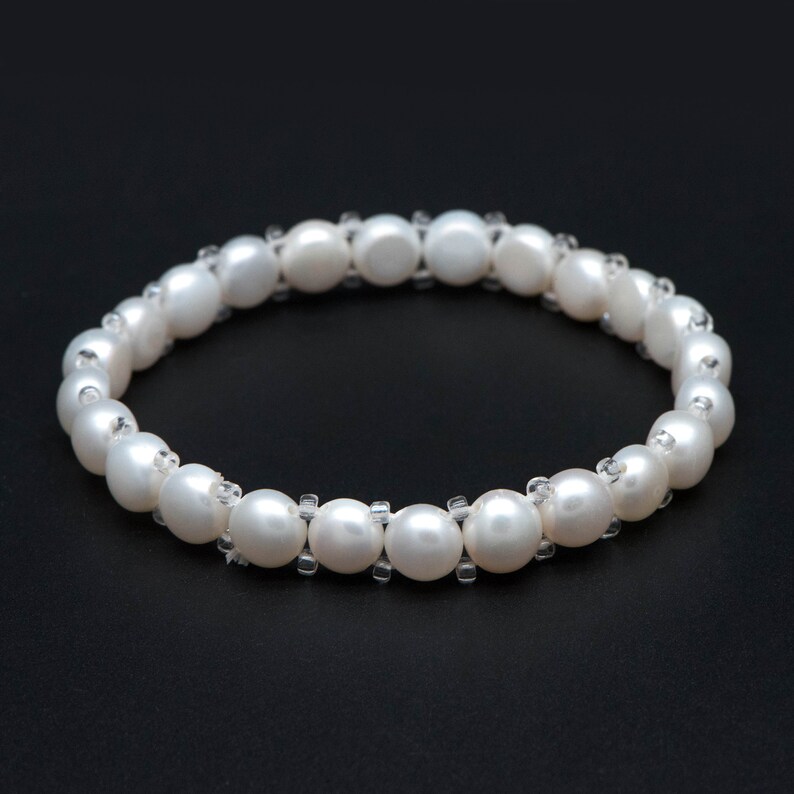 Bracciale elasticizzato con perle d'acqua dolce 1pc, braccialetto di perle autentiche, bracciali minimalisti con perline, gioielli estivi, bracciali da spiaggia PL-71 immagine 3