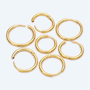 10pcs Gold/ Silver Tone Huggie Hoop Earrings, 2mm thick, 16/ 18/ 20mm, Stainless Steel Huggies, Minimalist Hoop Earrings GB-2209 zdjęcie 4