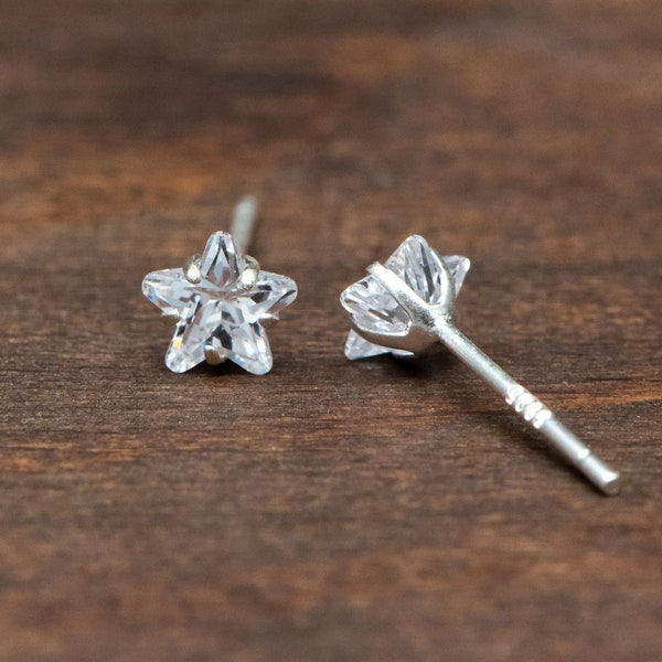 10pcs Sterling Silver Star Stud Earring, Tiny Minimalist Earring, Cubic Zirconia Ear Findings, Hypoallergenic Earrings Wholesale (CY-030)