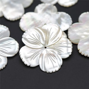 10pcs White Mother of Pearl Shell Flowers 27mm, Large MOP Carved Flowers, Center Drilled -(V1338)