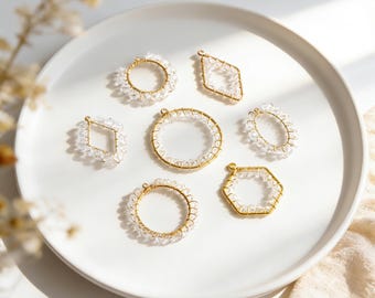 10 dijes geométricos dorados con cuentas de cristal con alambre, colgantes geométricos para pendientes (GB-552)