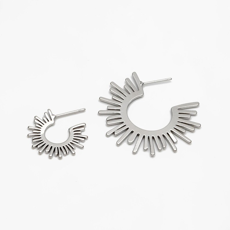 10pcs Gold/ Silver Tone Sun Round Earrings 20/35mm, Gold/ Rhodium plated Brass Sun Jewelry, Sun earrings (#GB-1227) Silver (Rhodium)
