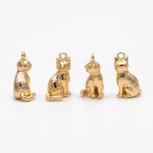 10pcs Shiny Gold 3D Cat Charm, 15x8.5mm, Cz Pendant(GB-1685)