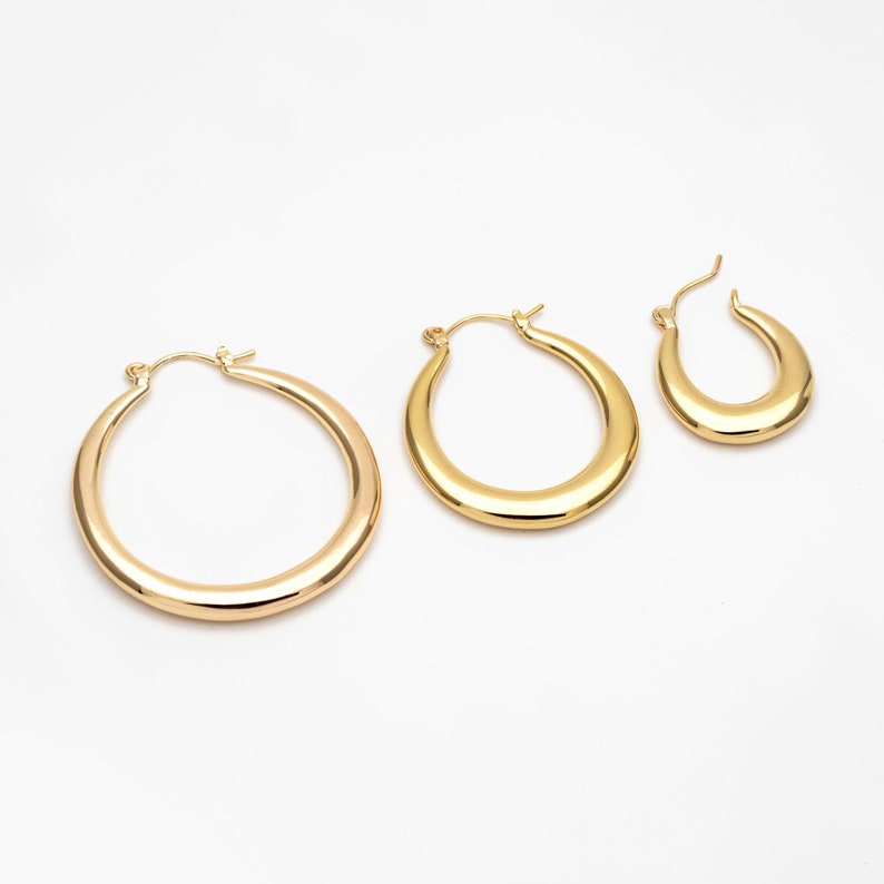 4pcs Minimalist Huggie Earrings, Oval Hoop Earrings, Horse shoe Earrings, Gold Teardrop Earrings GB-3308 image 2