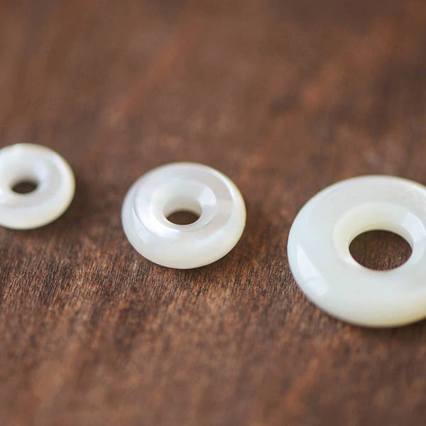 10pcs White Mother of Pearl Round Loops, Shell Circle Charms, Round Ring Donut Beads, 8/ 10/ 12/ 15mm (V1301)