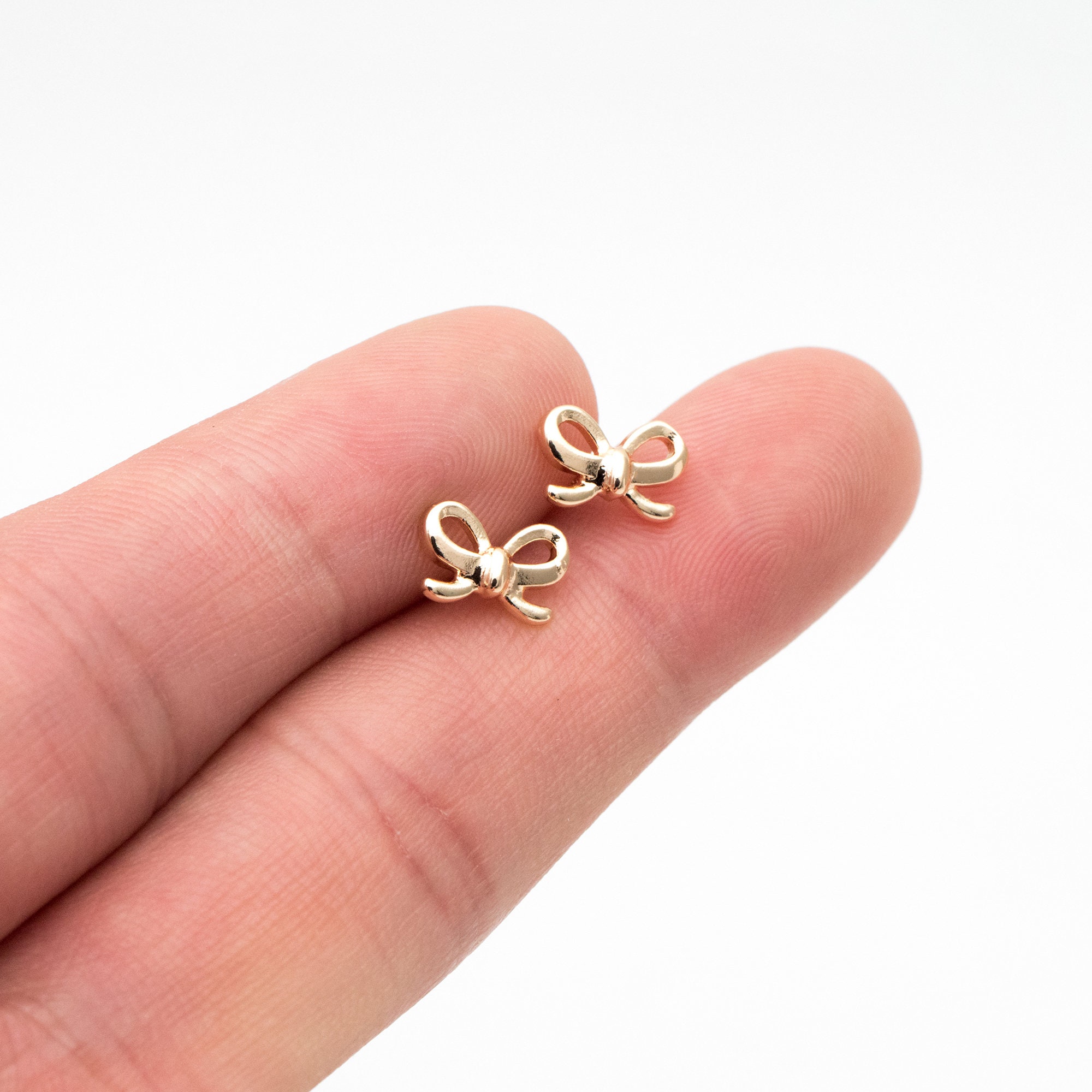 Orecchini A Fiocco In Ottone Dorato Per Donna | Ipoallergenici, Design Piccolo E Grazioso, Regalo Per Ragazze