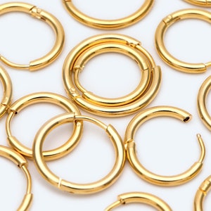 10pcs Gold/ Silver Tone Huggie Hoop Earrings, 2mm thick, 16/ 18/ 20mm, Stainless Steel Huggies, Minimalist Hoop Earrings GB-2209 zdjęcie 5