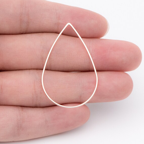 Collana in oro bianco 18k e ciondolo con zaffiro rosa a goccia di circa 7x5 mm e diamante | GV