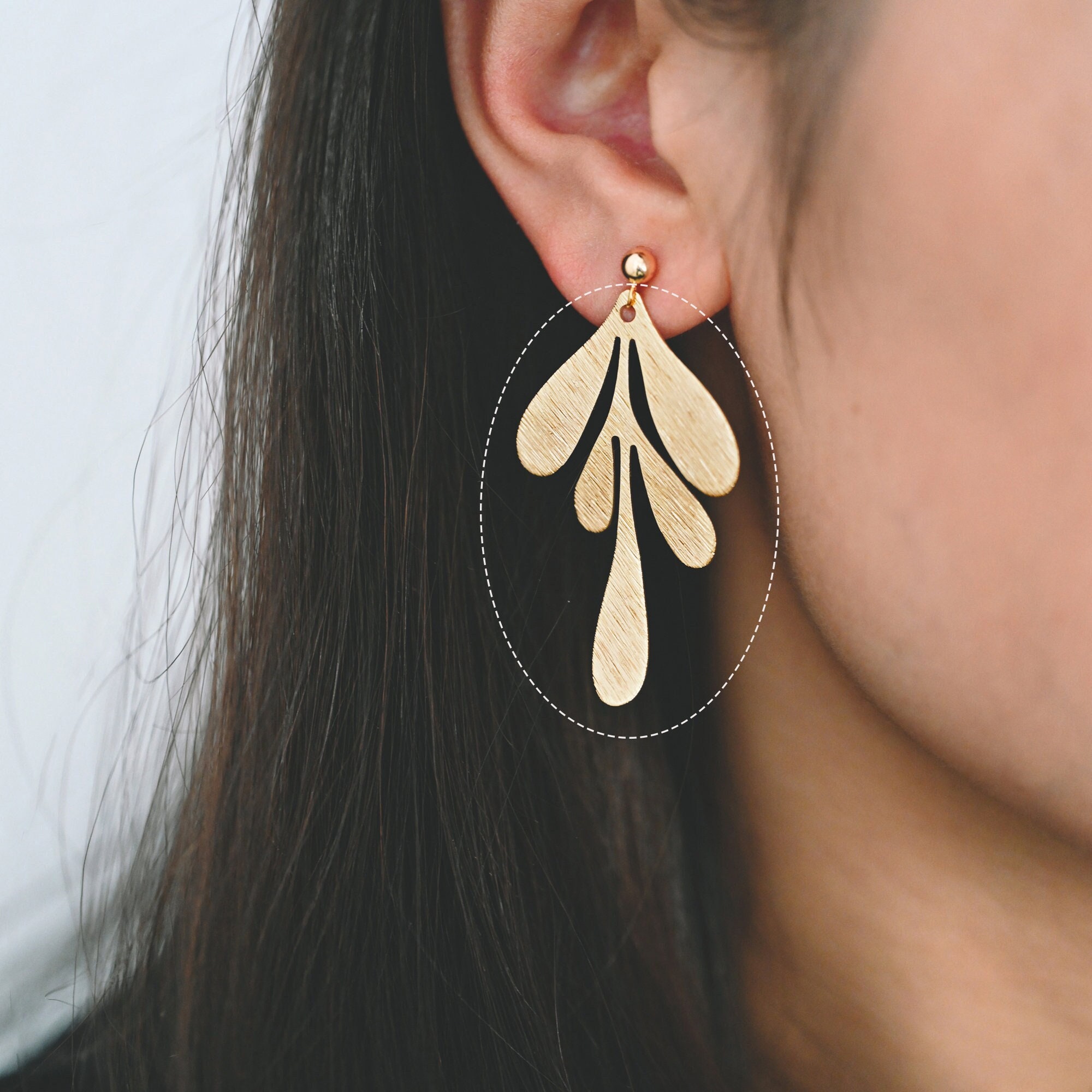 10pcs Gold Brushed Leaf Charm 46x27mm, Real Gold Plated