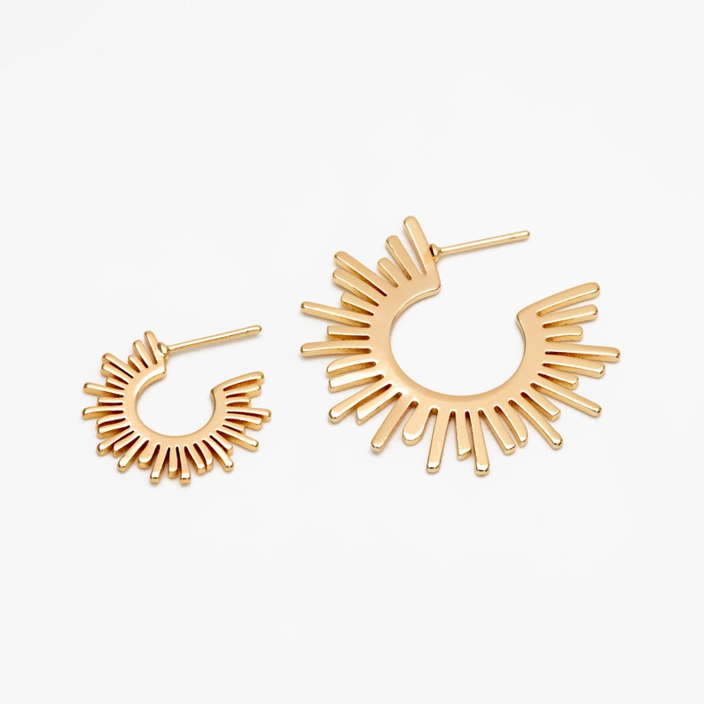 10pcs Gold/ Silver Tone Sun Round Earrings 20/35mm, Gold/ Rhodium plated Brass Sun Jewelry, Sun earrings (#GB-1227) Gold
