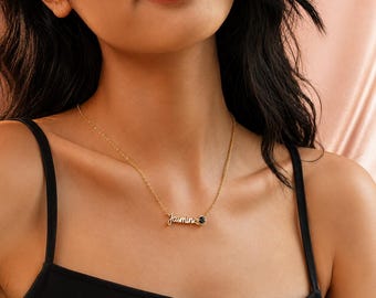 Personalisierte Gedenkkette aus Gold mit Fotoprojektion – Erinnerungsschmuck für einen verstorbenen Angehörigen – Trauergeschenk, Halskette mit verstecktem Foto und eingraviertem Namen