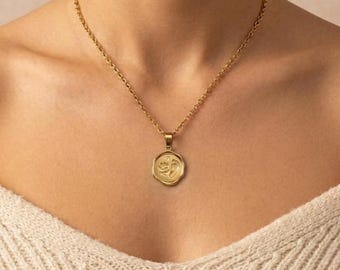 Geschenk zur Babyparty für werdende Mütter – Personalisierte Halskette mit Babyfußabdruck aus 18-karätigem Gold – Geburtsgeschenk, Schwangerschaftsgeschenk, graviertes Geburtsmedaillon