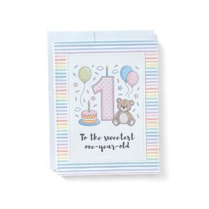 Geburtstagskarte für Baby – Pastellfarbene Regenbogen handgefertigte Karte – Süßer Teddy, Luftballons & Kuchen – Begrüßung für ein Jahr alt – Geschlechtsneutral