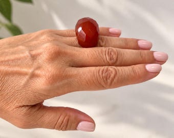 Carnelian Gemstone Ring: Natural Gemstone Jewelry
