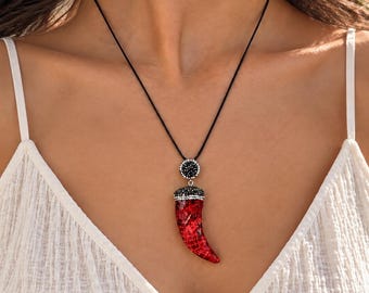 Druzy Pendant Necklace: Black Rope Necklace