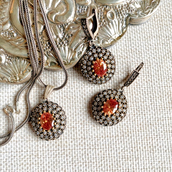 Ensemble authentique ottoman, boucles d’oreilles Rubis rouge, boucles d’oreilles turques faites à la main, collier de boucles d’oreilles en argent sterling 925, boucles d’oreilles nuptiales, pierre de Zirconia