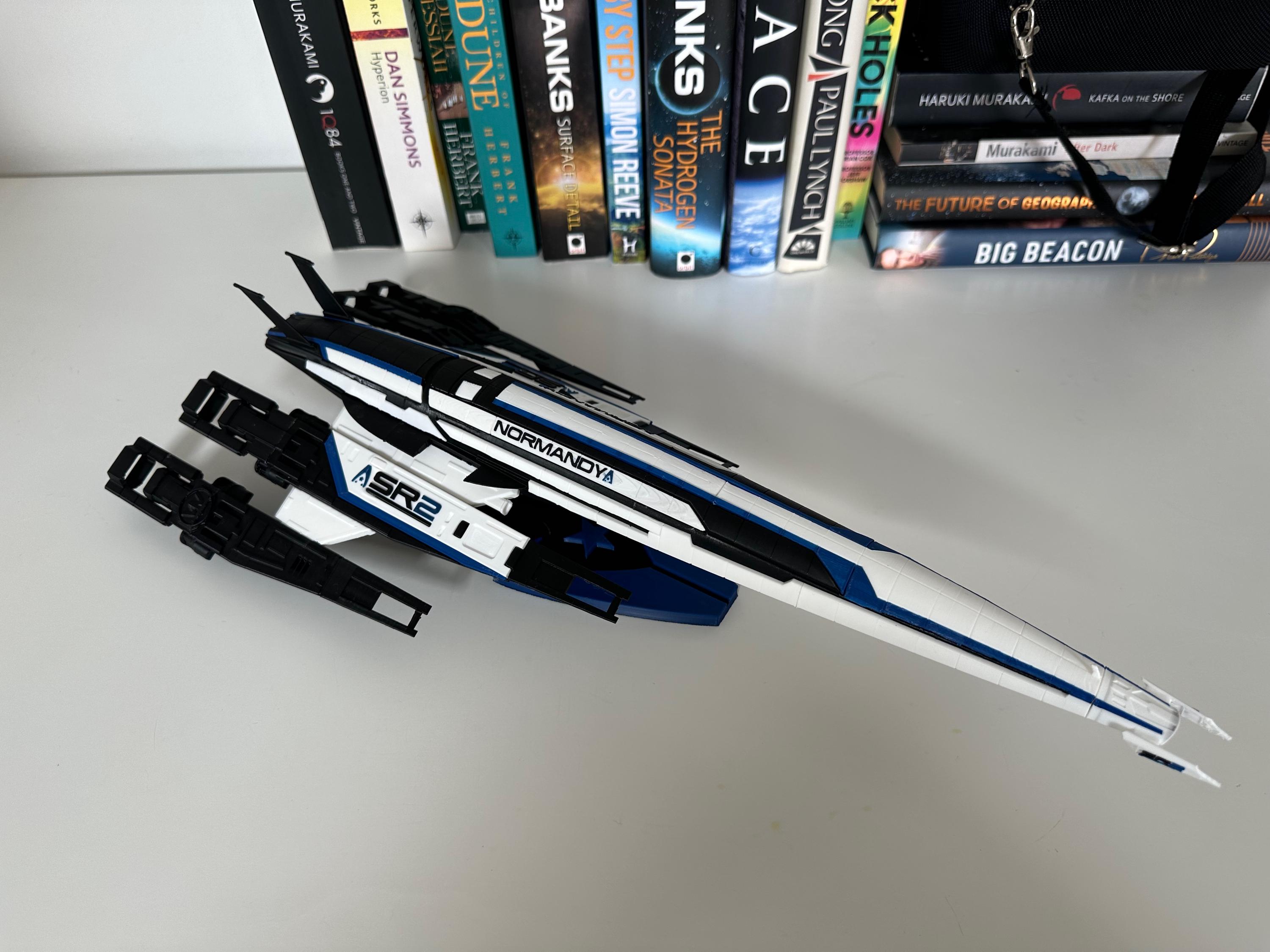 【大型モデル】マスエフェクト Normandy SR2 組立キット il_fullxfull.6908691388_7knz.jpg