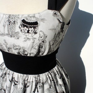 Day of the Dead / Mexican Dia de Los Muertos Inspired Retro Dress / Rockabilly Dress image 3