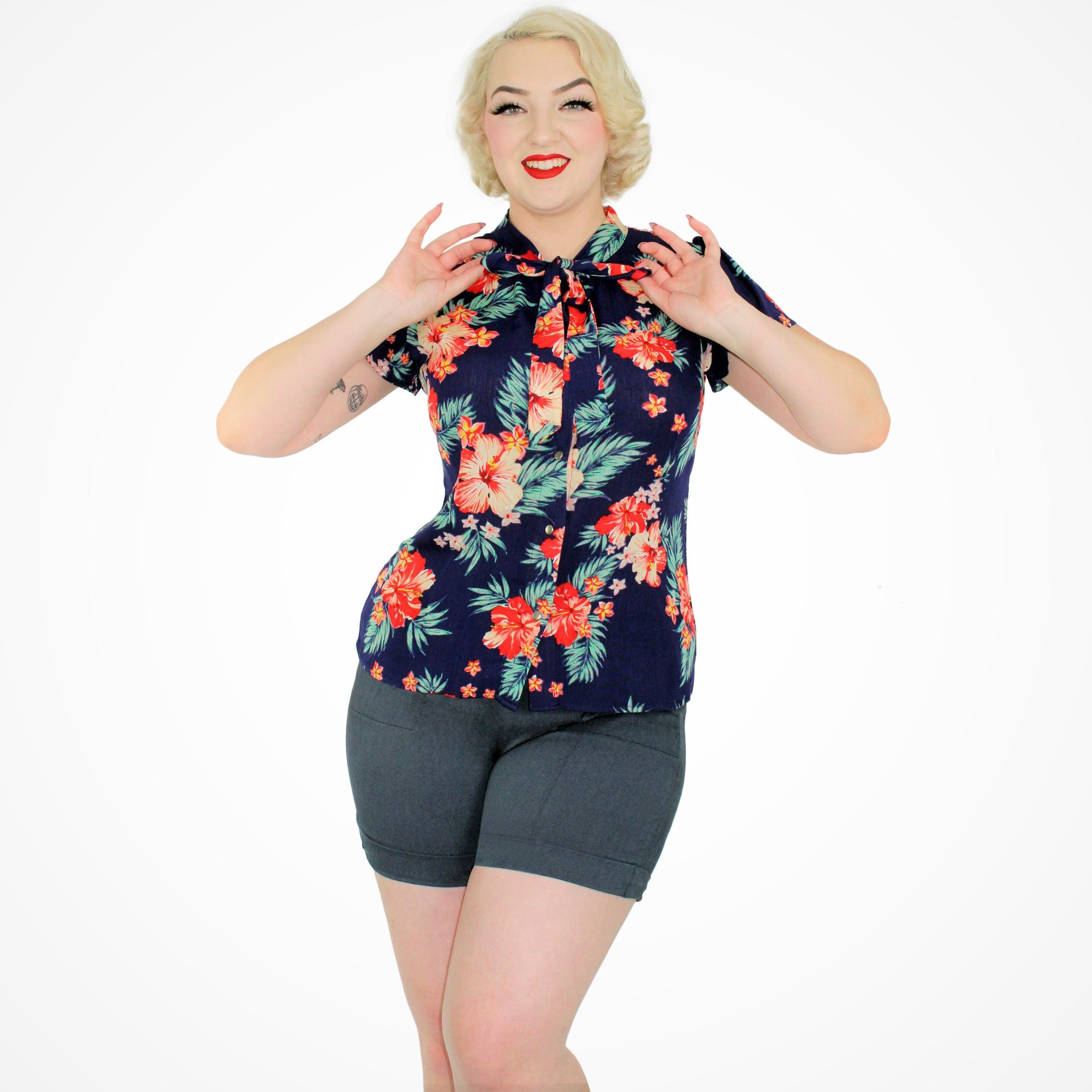 ❁181881❁ Floral Tropical Top - Navy XS-3XL - Etsy Canada