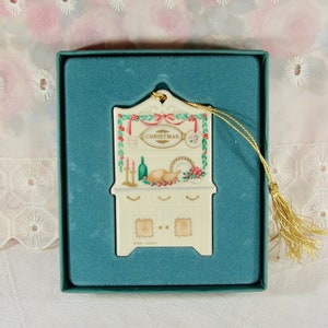 Vintage Lenox Holiday Homecoming Ornament, Porcelain Collectible Victorian House Christmas Tree Ornament 1991