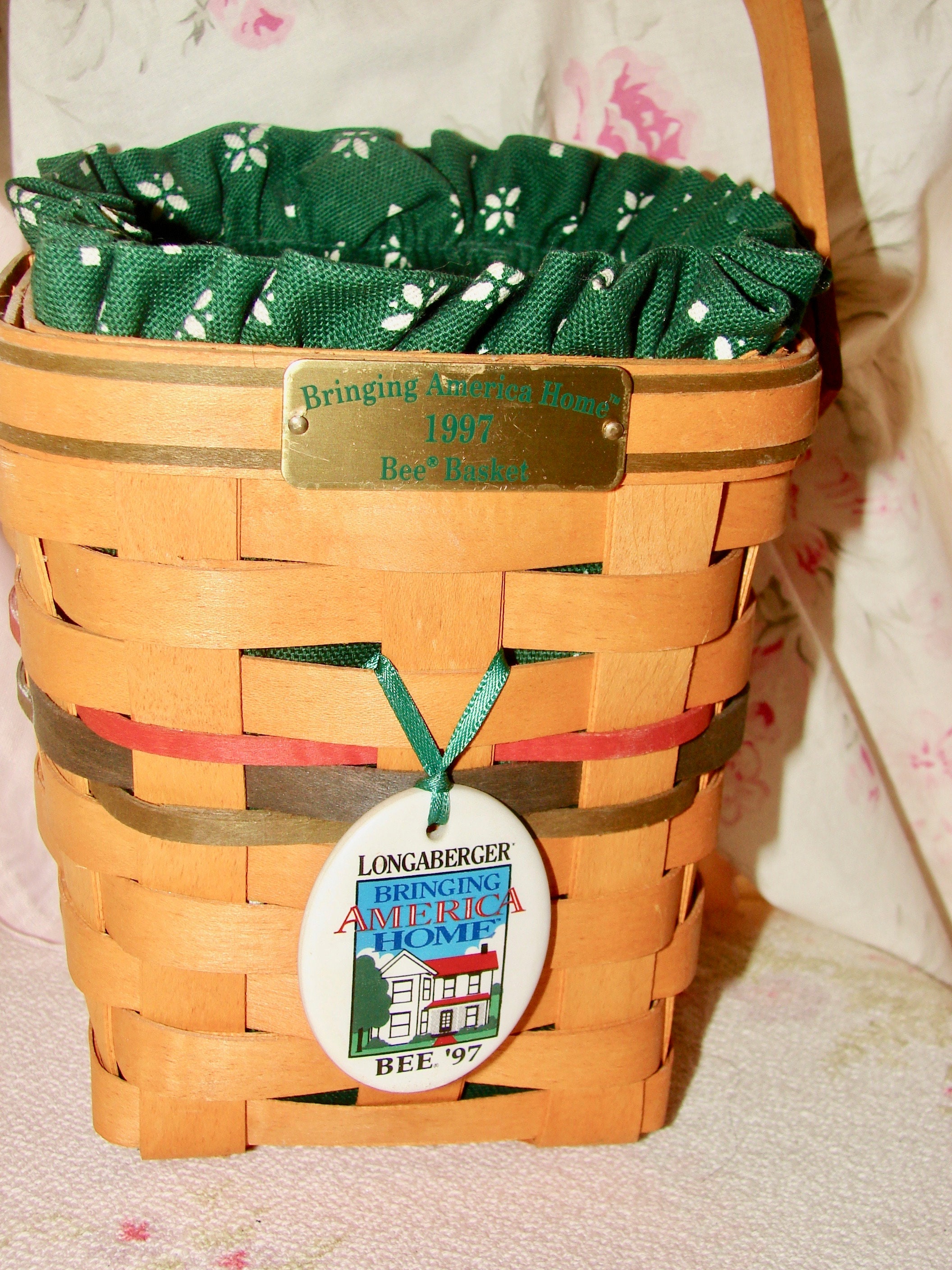 RARE 1997 Longaberger Bee RARE 1997 Longaberger Bee