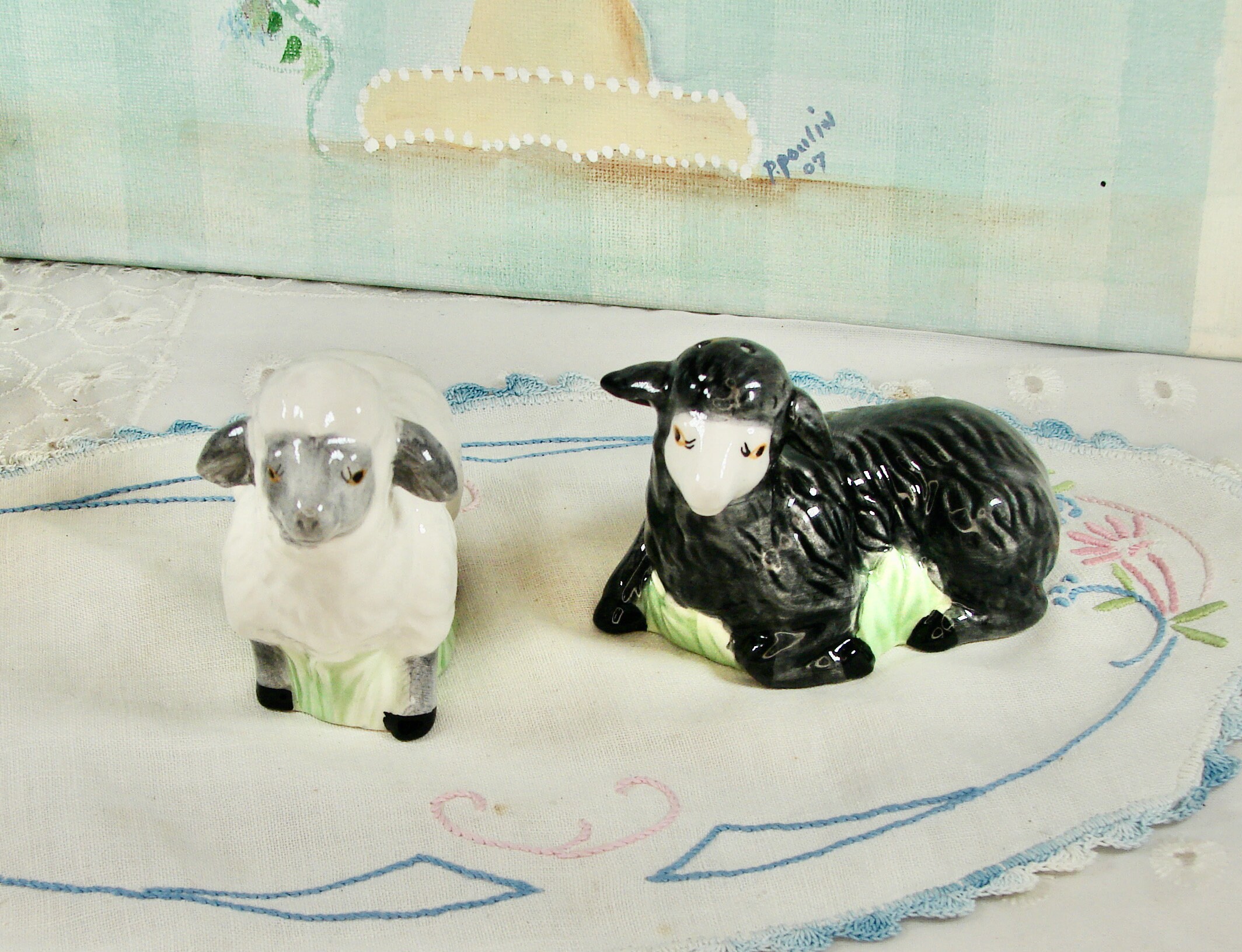 Sheep salt 2024 and pepper shakers
