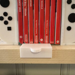 Shelf Spacer Guide | Book, Game, Bluray, DVD Aligner | Adjustable Shelf Organizer for Clean Even Display
