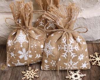 Favor Bags, Christmas, Set of 6, Burlap, Winter, Random Snowflakes,White and Natural, Jute Twine Tie, Holidays, Party Supplies, Gift Bags