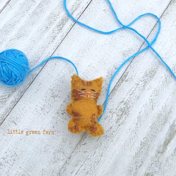 Tiny stuffed orange tabby kitty cat, miniature ginger kitten stuffie, felt plush animal for cat lover, dollhouse, pocket pet