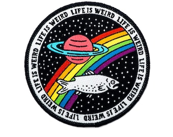 Het leven is raar-patch. Fish Out Of Water Rainbow Space opstrijkbare patch