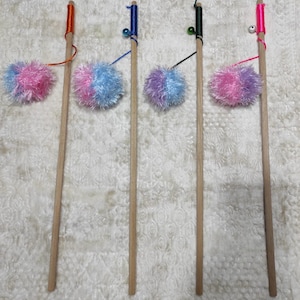 Feather Pom-Pom Cat Wand Toy: Interactive Kitten Fishing Rod
