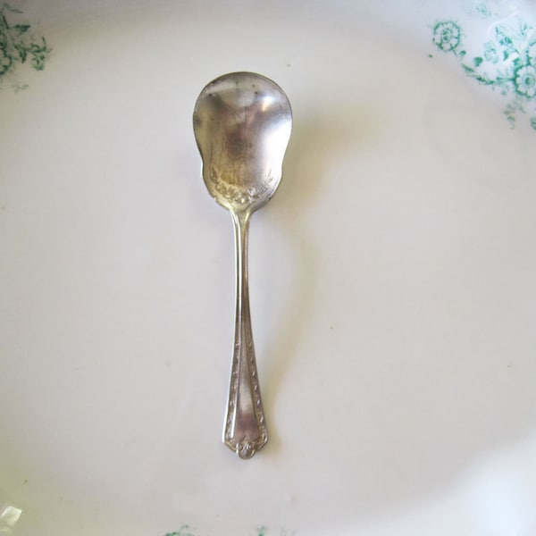 1915 Hampden Wm Rodgers & Son Sugar Spoon Antique Silverplate Worn Distressed