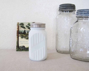 Vintage Milk Glass Ribbed Range Sugar Shaker Duster Retro Kitchen Farmhouse Décor Photo Props